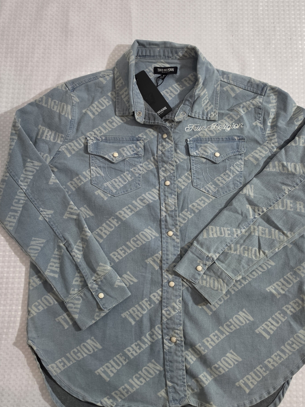 NWT True Religion Georgia AOP Monogram Denim Western Shirt Light Bliss Size M